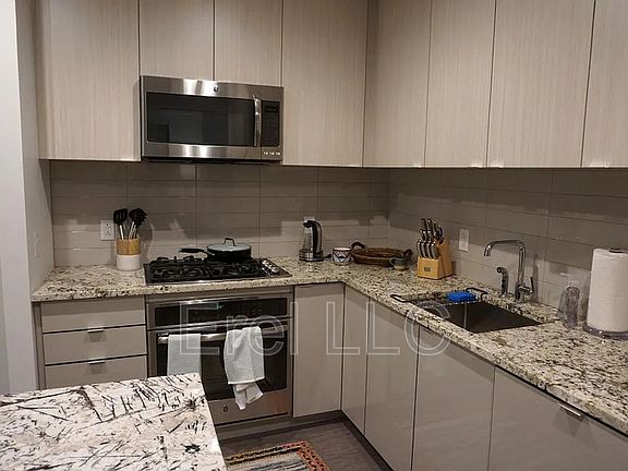 2nd image of 80-82 Fenwood Rd #906