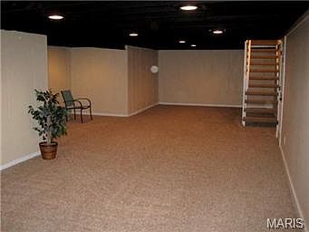 4th image of 2553 Shorewood Dr