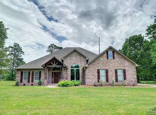 15 Saddlebrook Dr, Texarkana, TX 75501