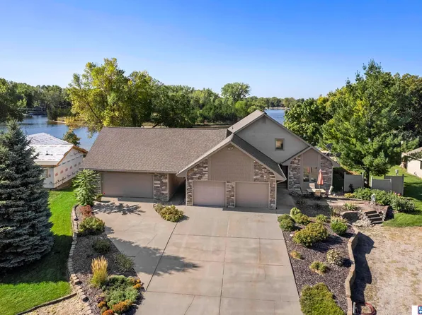 37 Morningstar Rd, Clarks, NE 68628