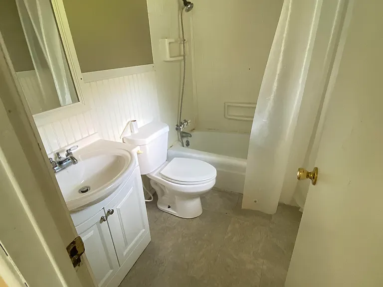 104 Shivers St — Photo 7