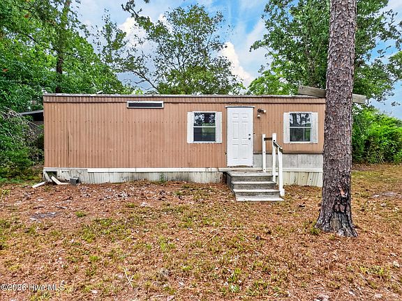 3rd image of 4163 9th Street SE