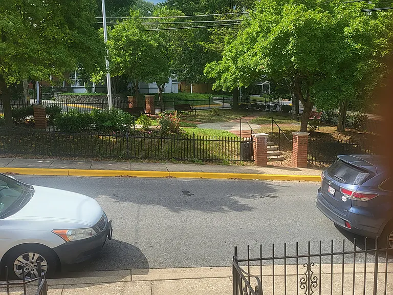 3703 Jackson Ave #BASEMENT — Photo 5