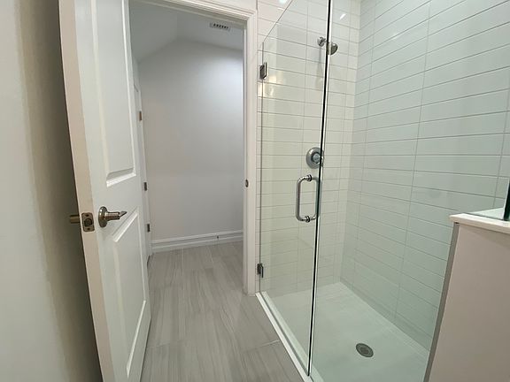5th image of 7530 Rockefeller Dr