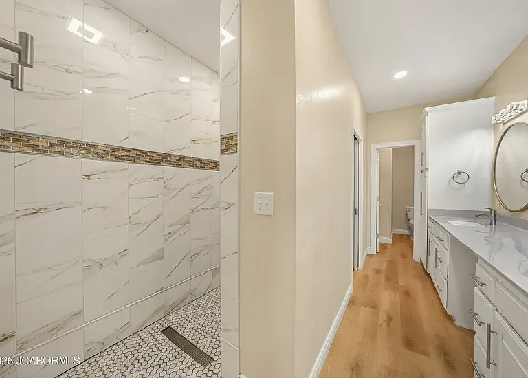 1828 Pinnacle Point — Photo 19