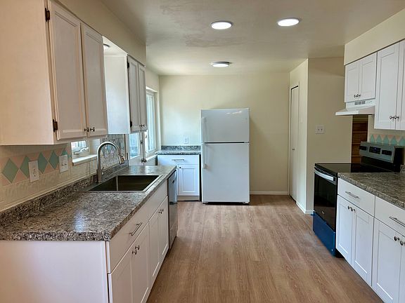 5th image of 11365 Marshall Ct