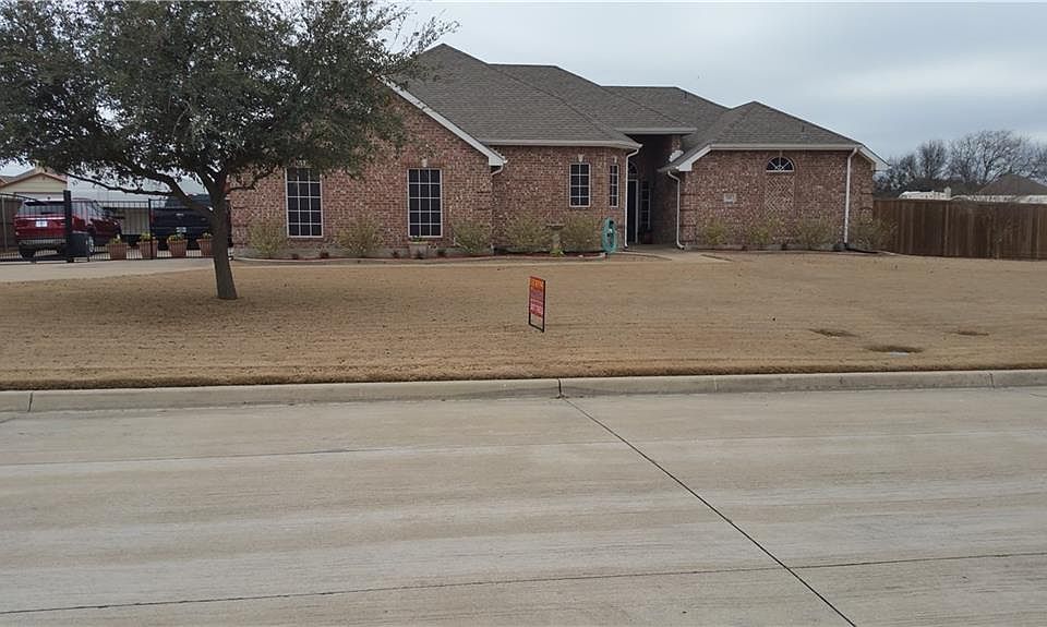 1st image of 510 Kings Creek Dr