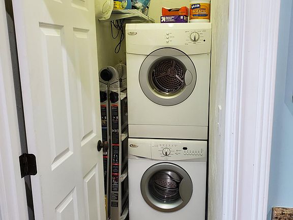 Laundry & pantry