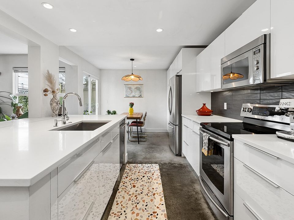 1st image of 507 E 6th Ave #105