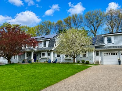 4236 Heathcote Rd, Deephaven, MN, 55391