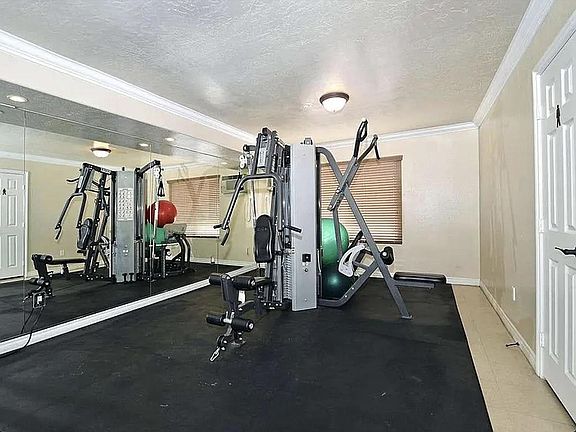 on-site gym & sauna