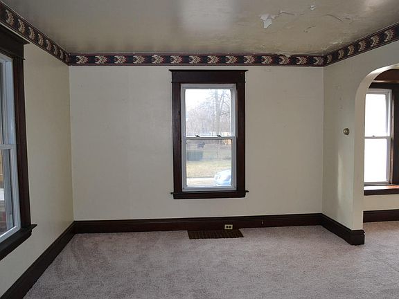 2nd image of 1625 Burton St SW