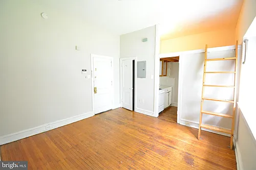 251 W Rittenhouse St #104 Photo 1