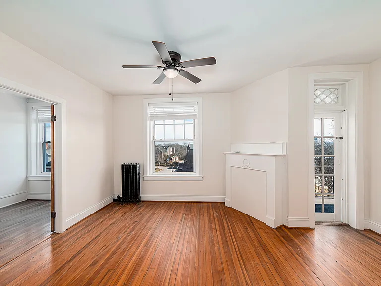 819 Colonial Ave — Photo 11