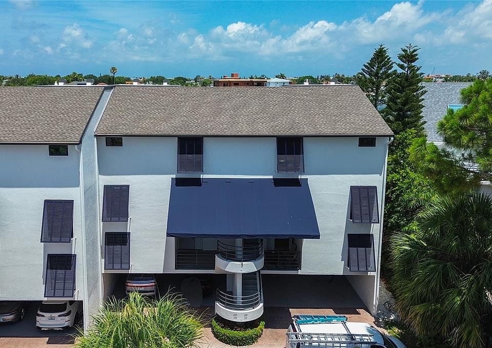 Moorings Of Tierra Verde Condominiums Apartment Rentals Saint