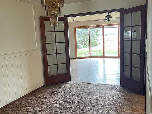 4th image of 2215 Morningside Dr