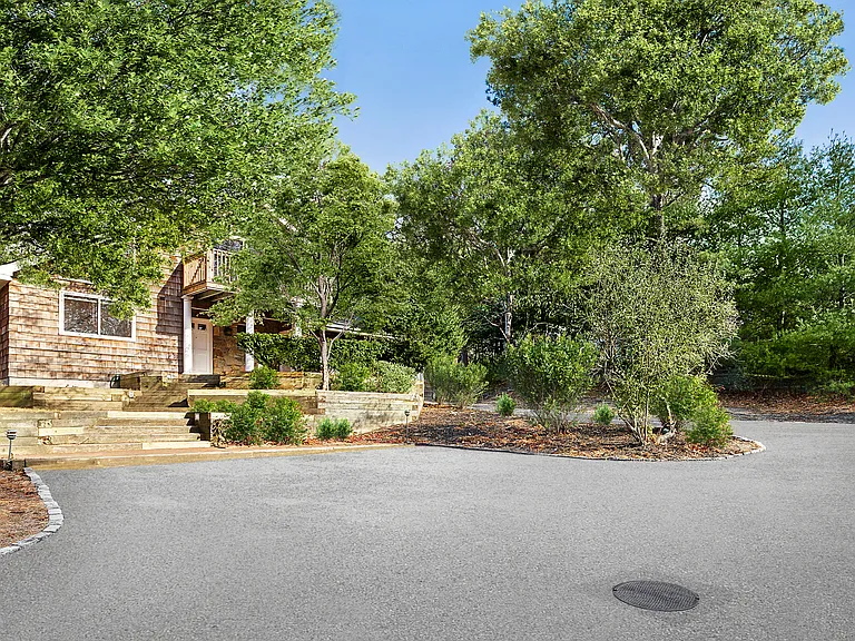 16 Peconic Rd — Photo 12