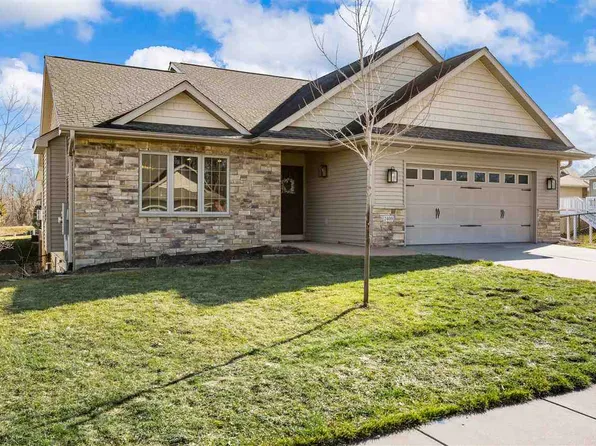 2409 Belmont Dr, Coralville, IA 52241