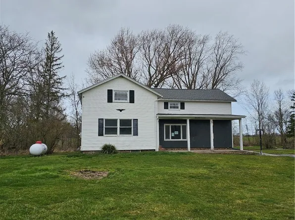 8817 Haight Rd, Barker, NY 14012