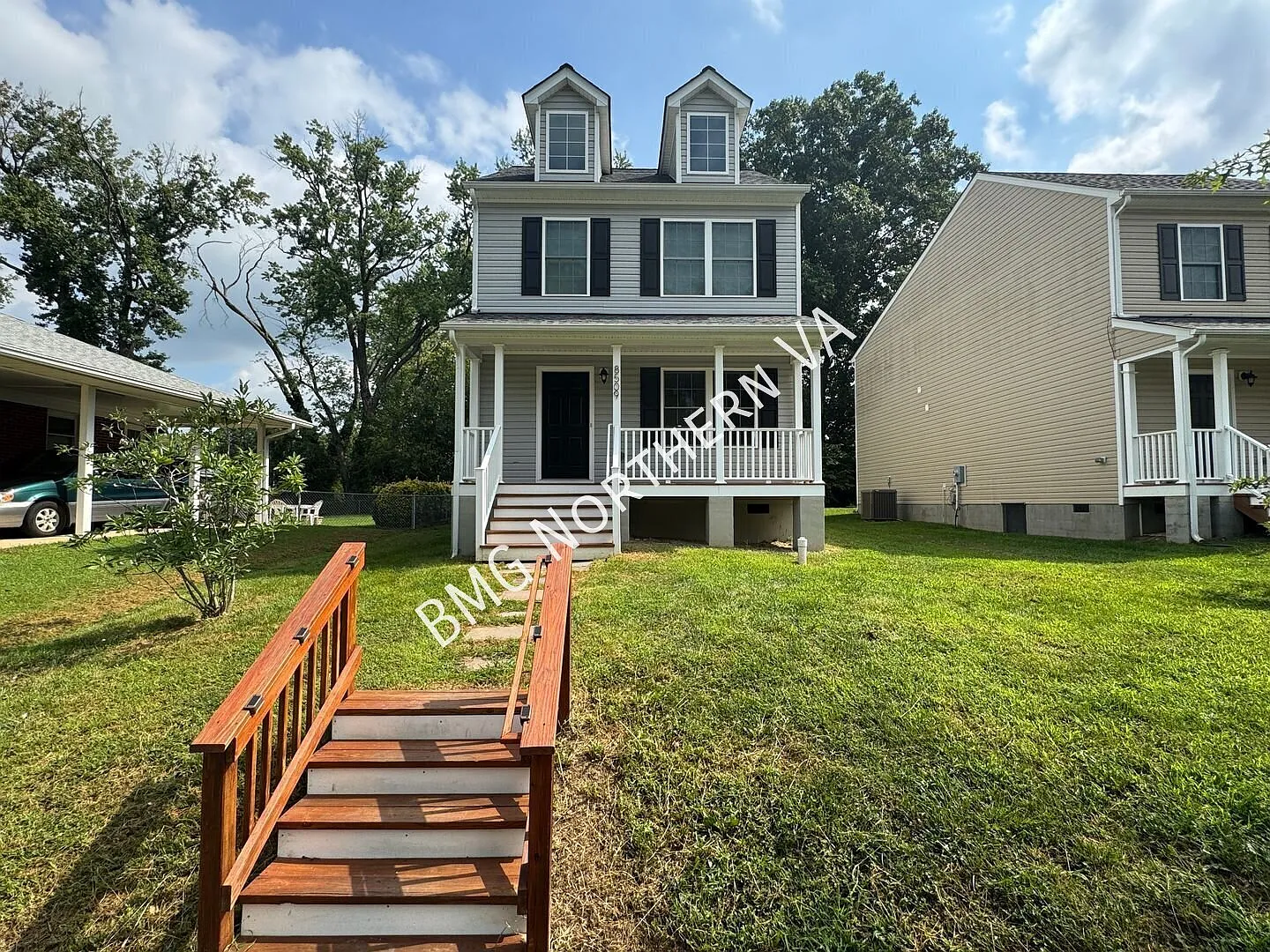 Beautifully Updated 3BR / 2 BA Home with Spacious Backyard in Fairfax CO — Photo 1