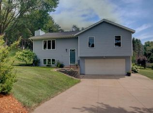W6153 William Dr, Onalaska, WI 54650