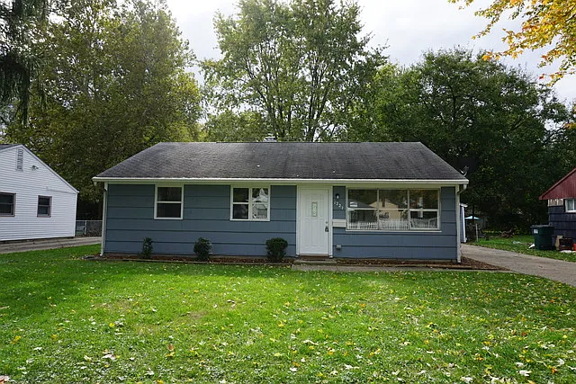 1227 Paula Dr photo 1