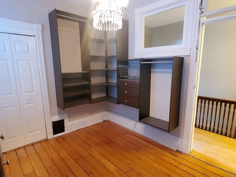 2054 N Cambridge Ave — Photo 31
