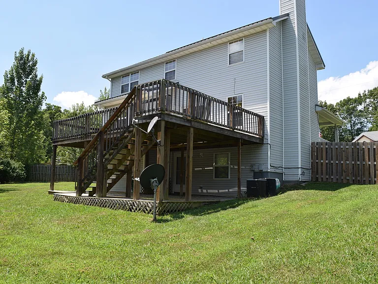 110 Dogwood Cir — Photo 49