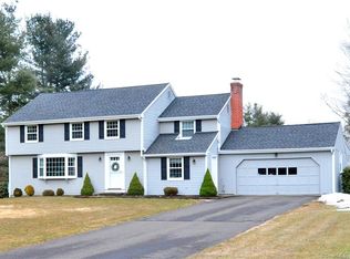 4 North Dr, Simsbury, CT 06070