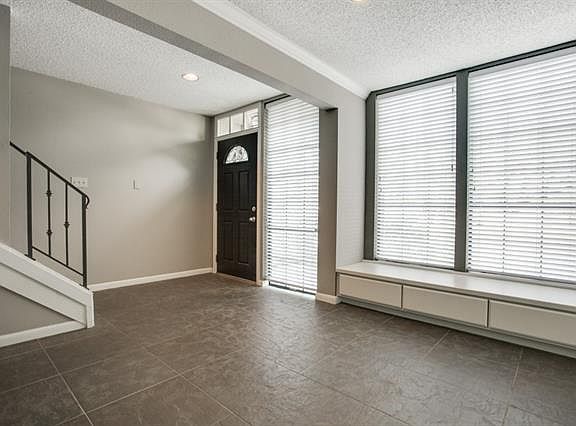 5th image of 8209 Mountain Lake Cir