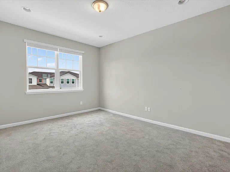 698 Cherry Elm Dr — Photo 20