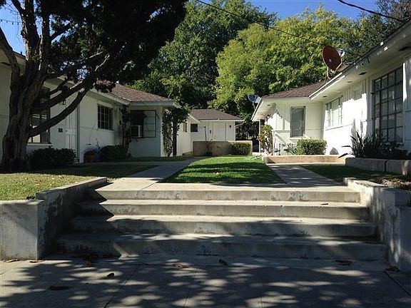 3rd image of 1635 E Elizabeth St