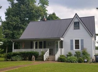 407 W Commercial Ave, Monterey, TN 38574