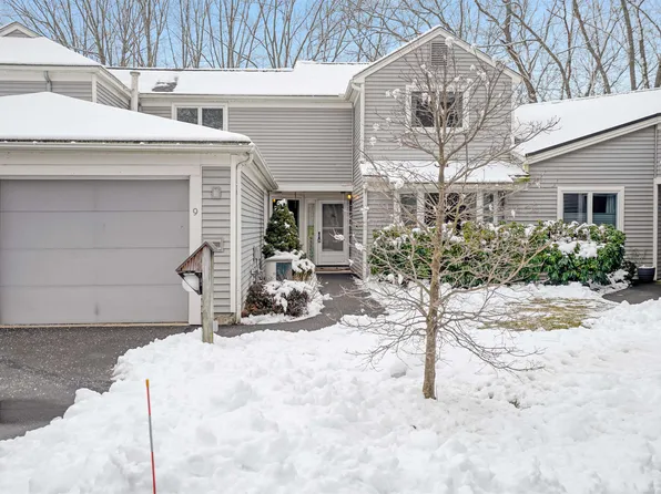 9 Walden Pond Drive, Nashua, NH 03064