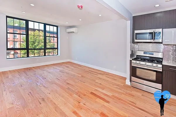 Rented by Next Door Realty NYC | media 10