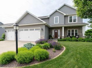 1520 Kingsbury Rd, Washington, IL 61571