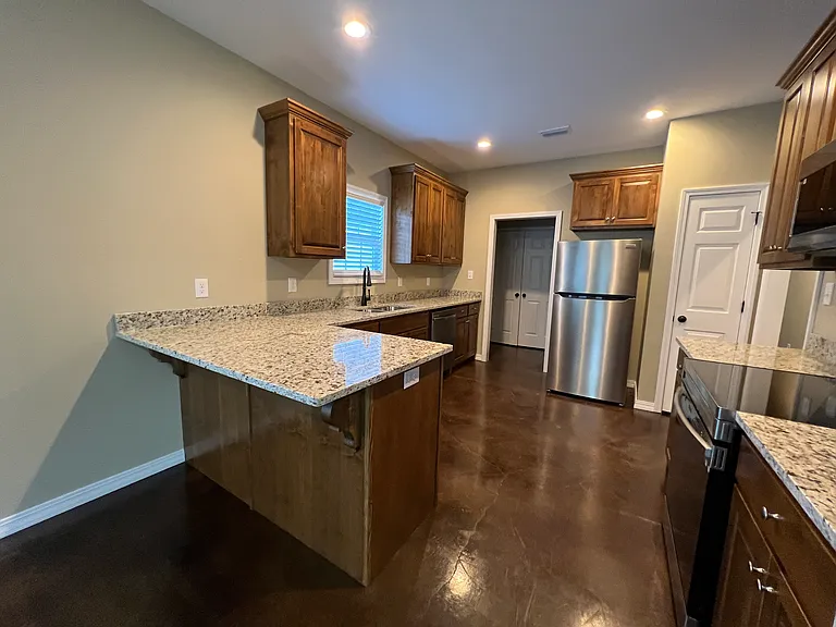 12901B Churchill Dr — Photo 4