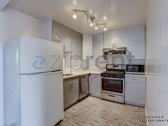 3rd image of 106 Everson St