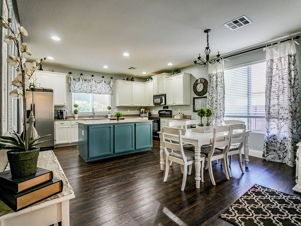 1st image of 3366 E Sierra Madre Ave