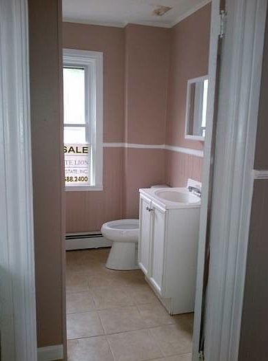 1st image of 24 De Soto St #1