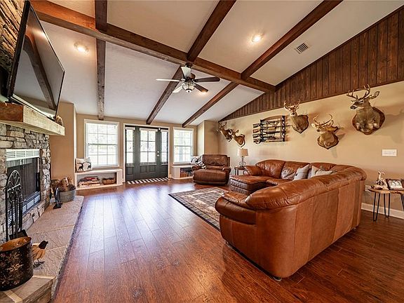 3rd image of 4639 SW Wilson Springs Rd