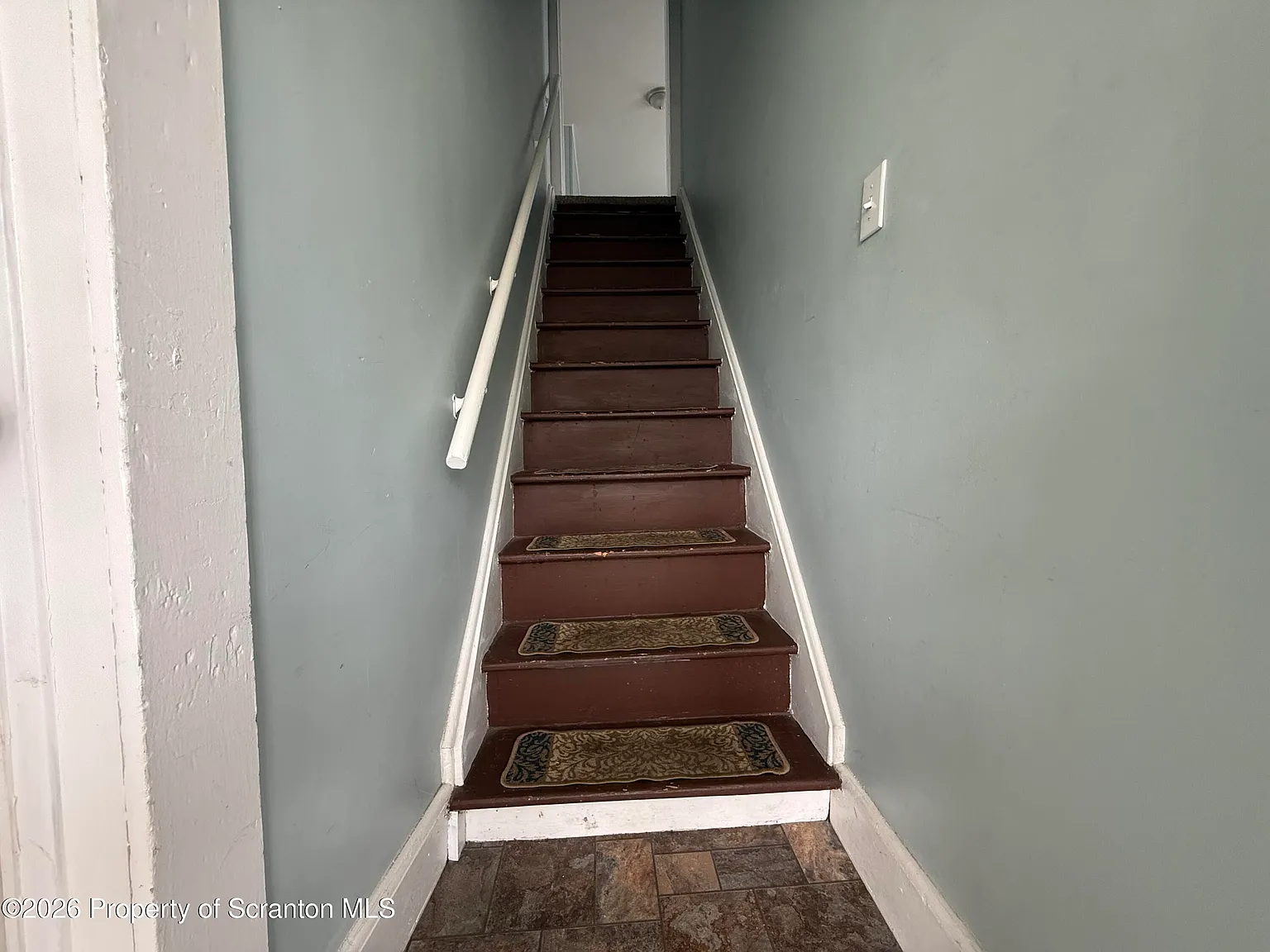 2 bed, 1.0 bath, 720 sqft, $1,200 — Photo 4