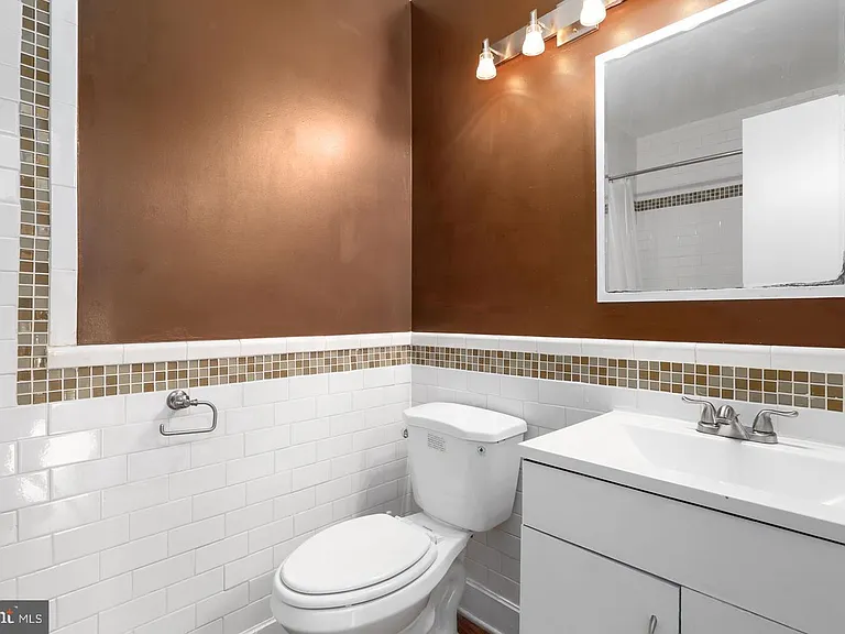 20218 Halethorpe Ln #215 — Photo 18