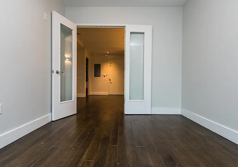 146 Meserole St #2F — Photo 18