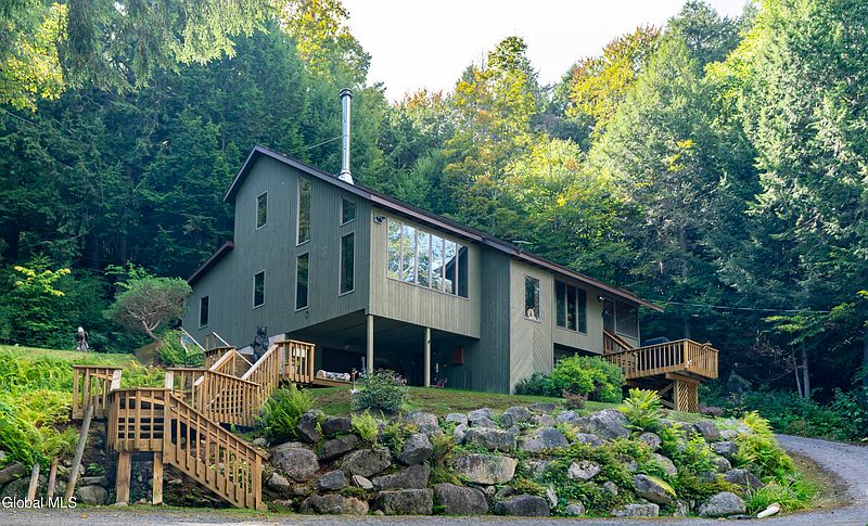 3rd image of 449 E Kelm Pond Road