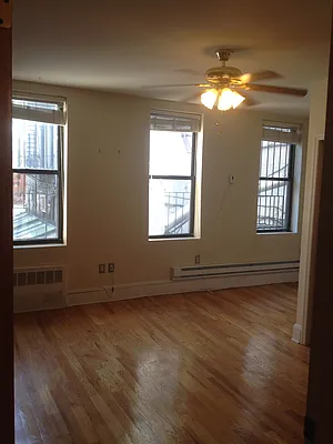 Rented by Bezell Group | media 9