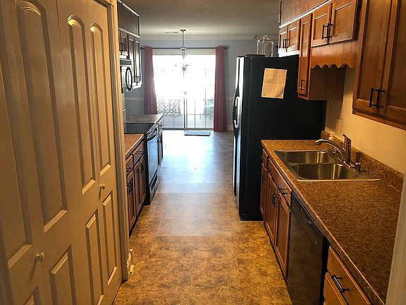4th image of 2910 E Moore Ave APT 125