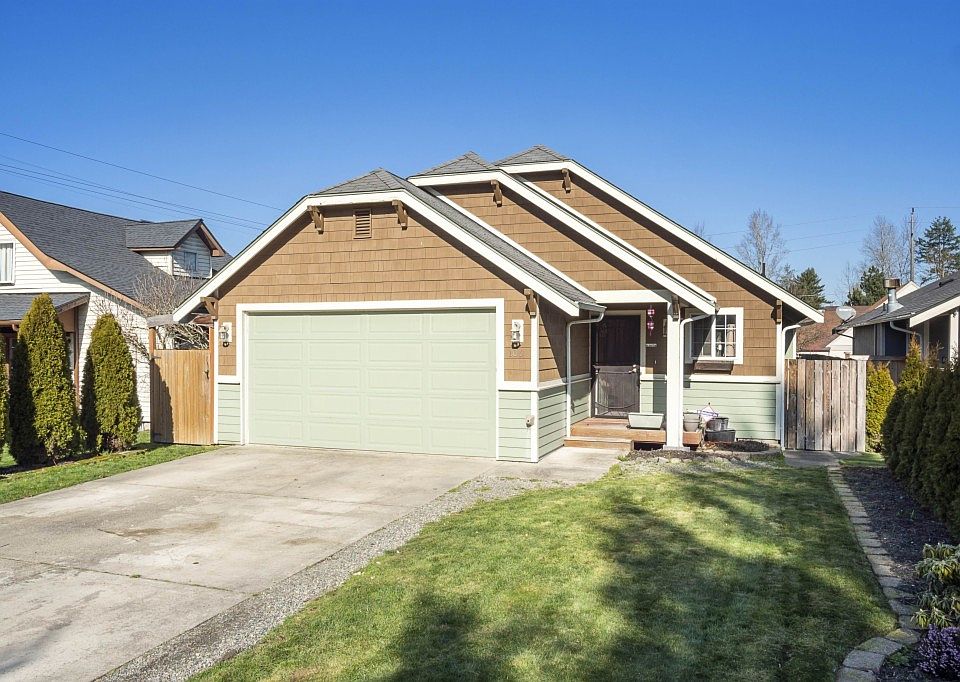 1st image of 105 100th Street Ct E