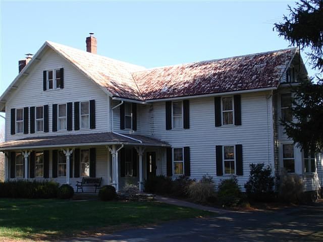 Vintage Farm House
