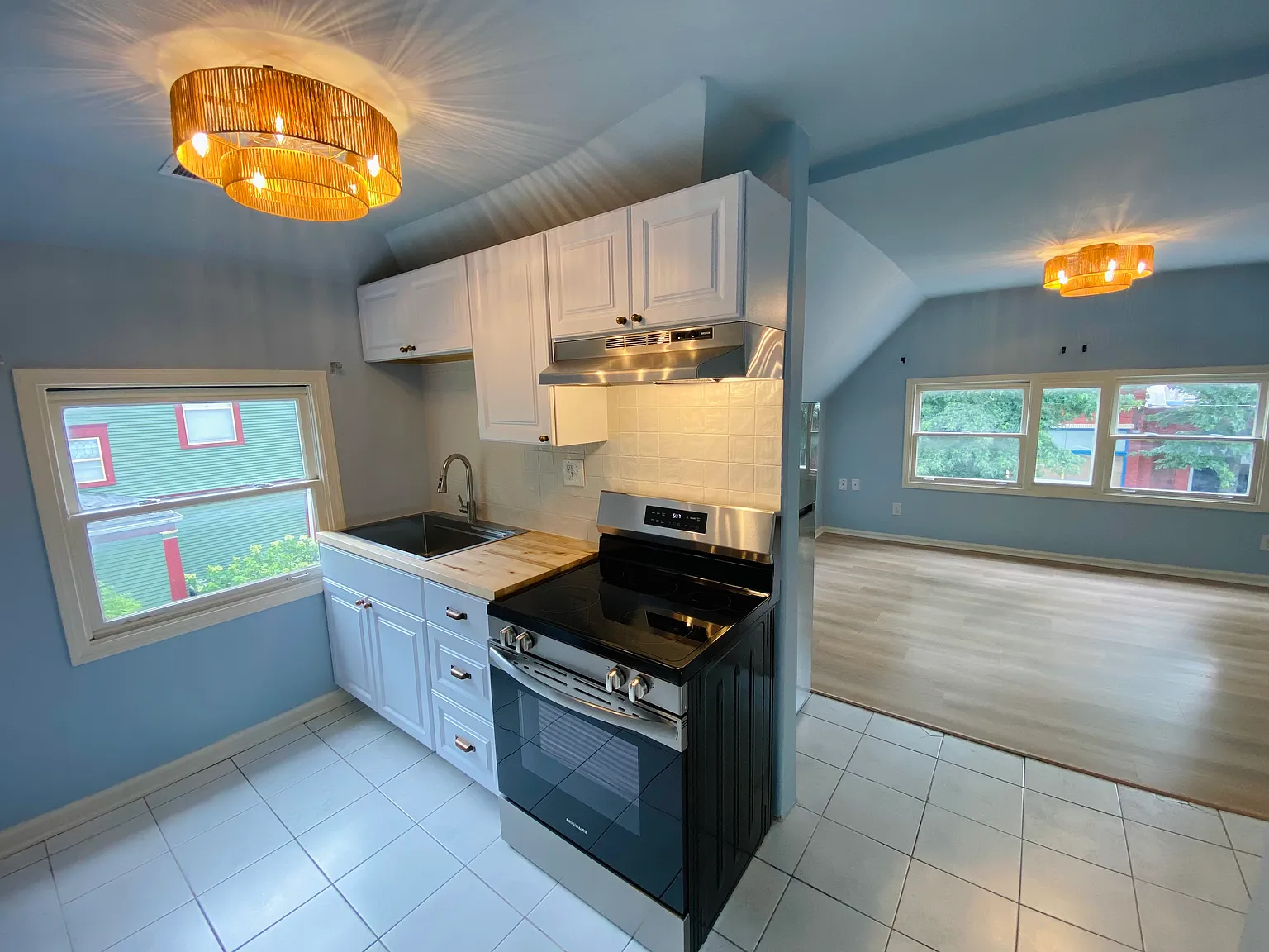 2 bed, $1,350 — Photo 4
